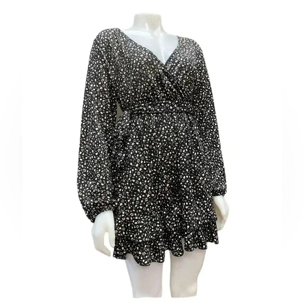 Streetwear Society NWT Mini Floral Dress Size XL